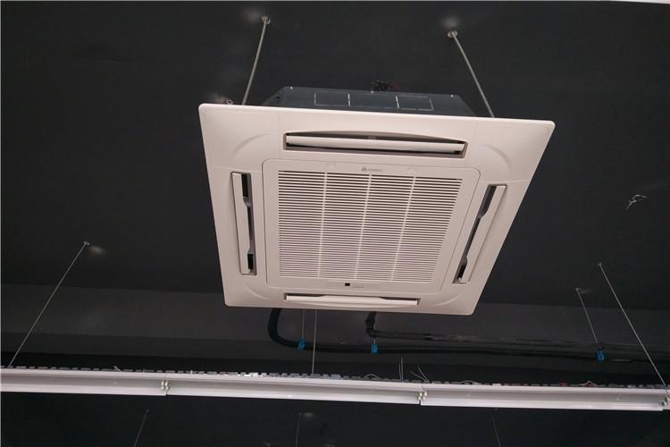 只要房子的吊頂?shù)母叨冗_(dá)到210mm，深度有600mm，就可以滿足家用中央空調(diào)的安裝要求